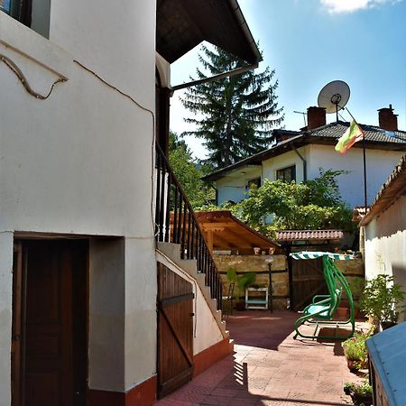 Hotel Bilyana Lovech Bagian luar foto