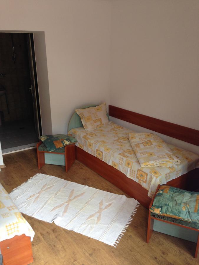 Hotel Bilyana Lovech Bagian luar foto