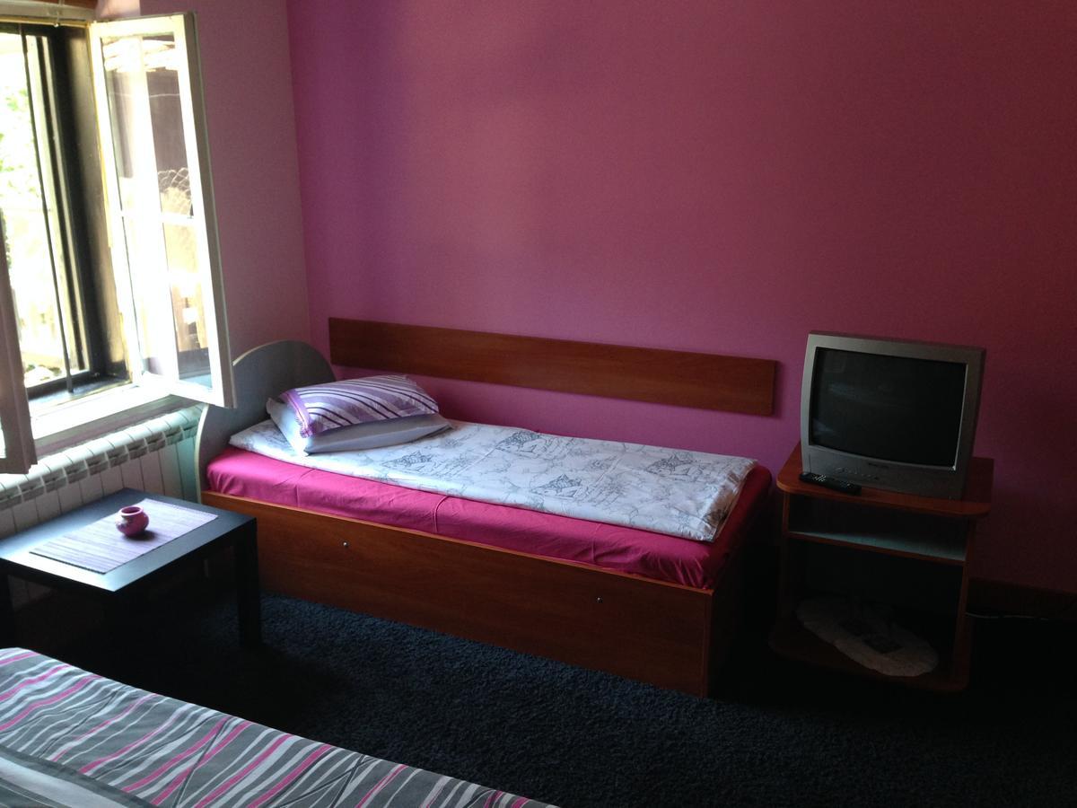 Hotel Bilyana Lovech Bagian luar foto