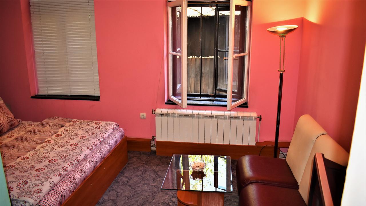 Hotel Bilyana Lovech Bagian luar foto